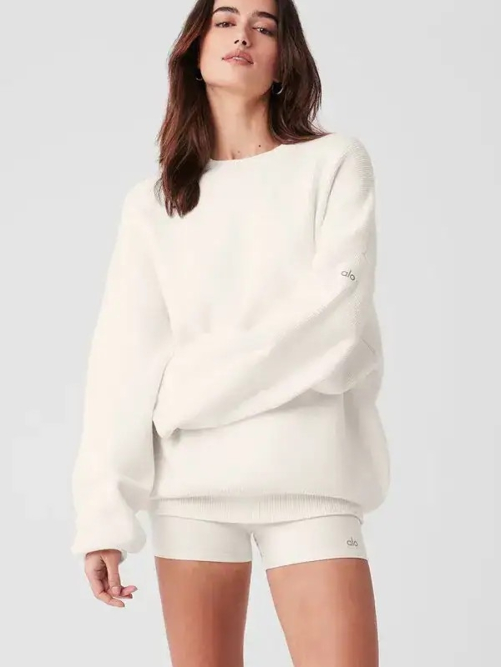 Alo Yoga Scholar Crew Neck Sweater in Ivory sz XS unisex